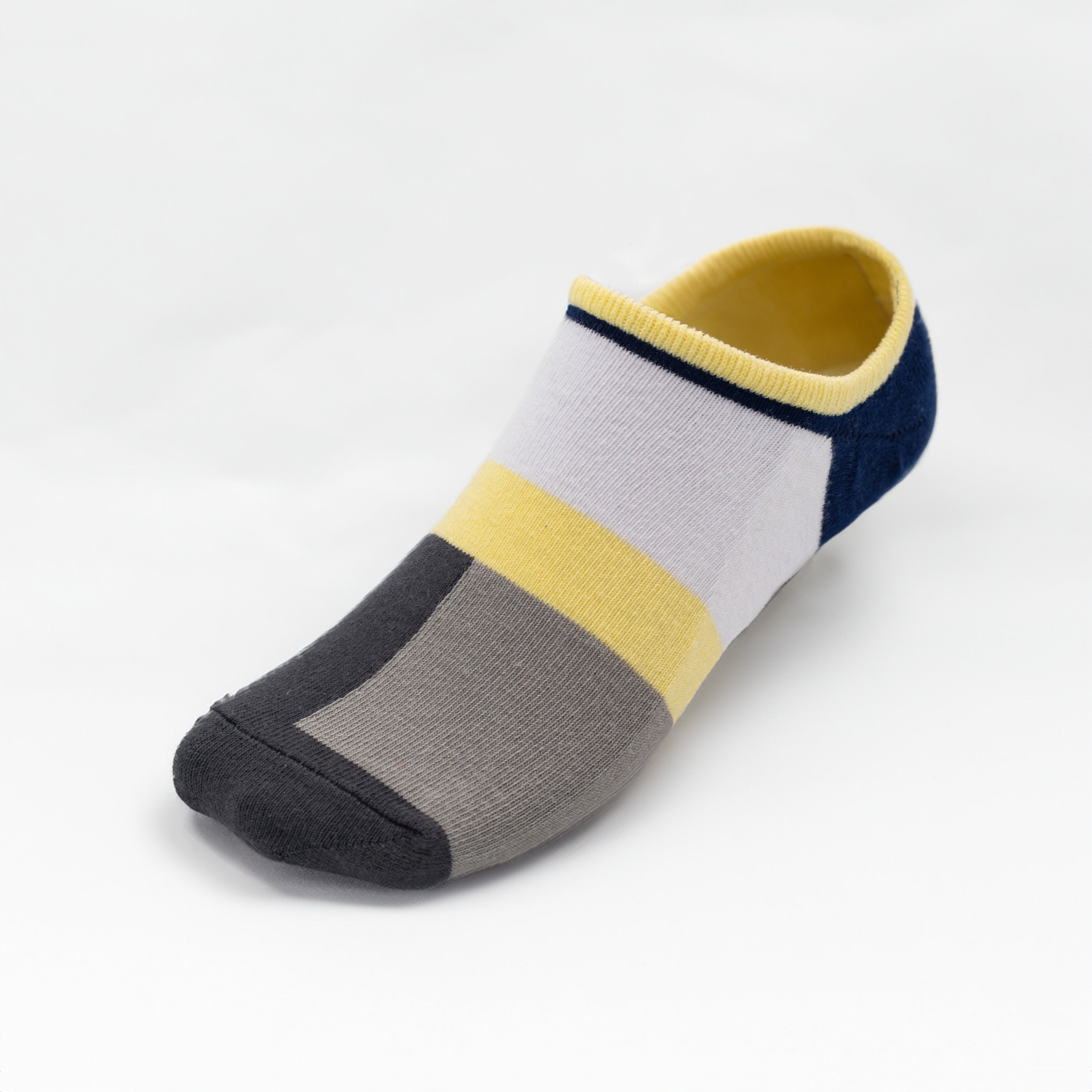 Humktnn | Women’s Cotton No Show Socks with Silicone Grip – 3 Pair Striped Design