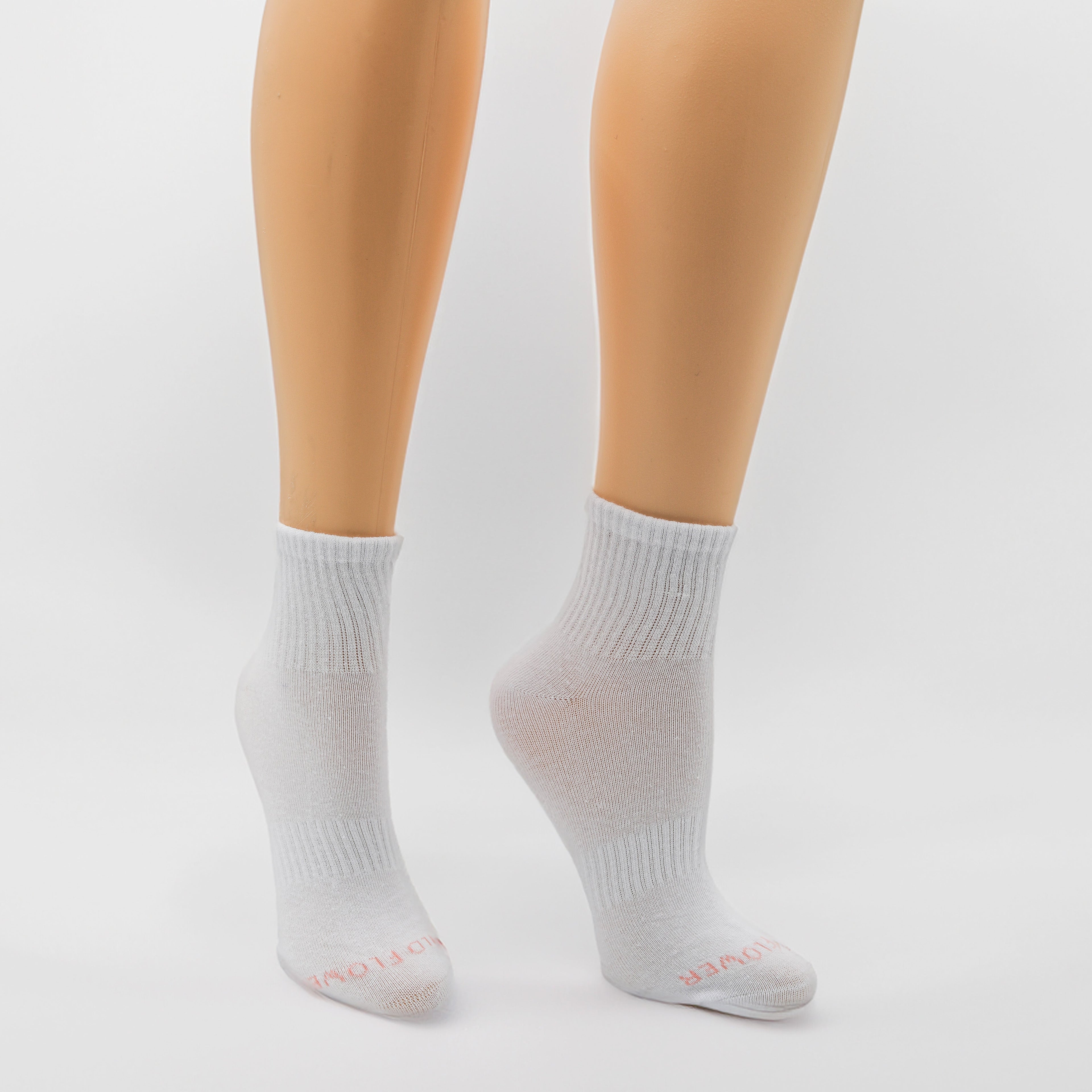 Humktnn | Women’s Lightweight Quarter Socks with Arch Support & Smooth Toe – 3 Pair Pack