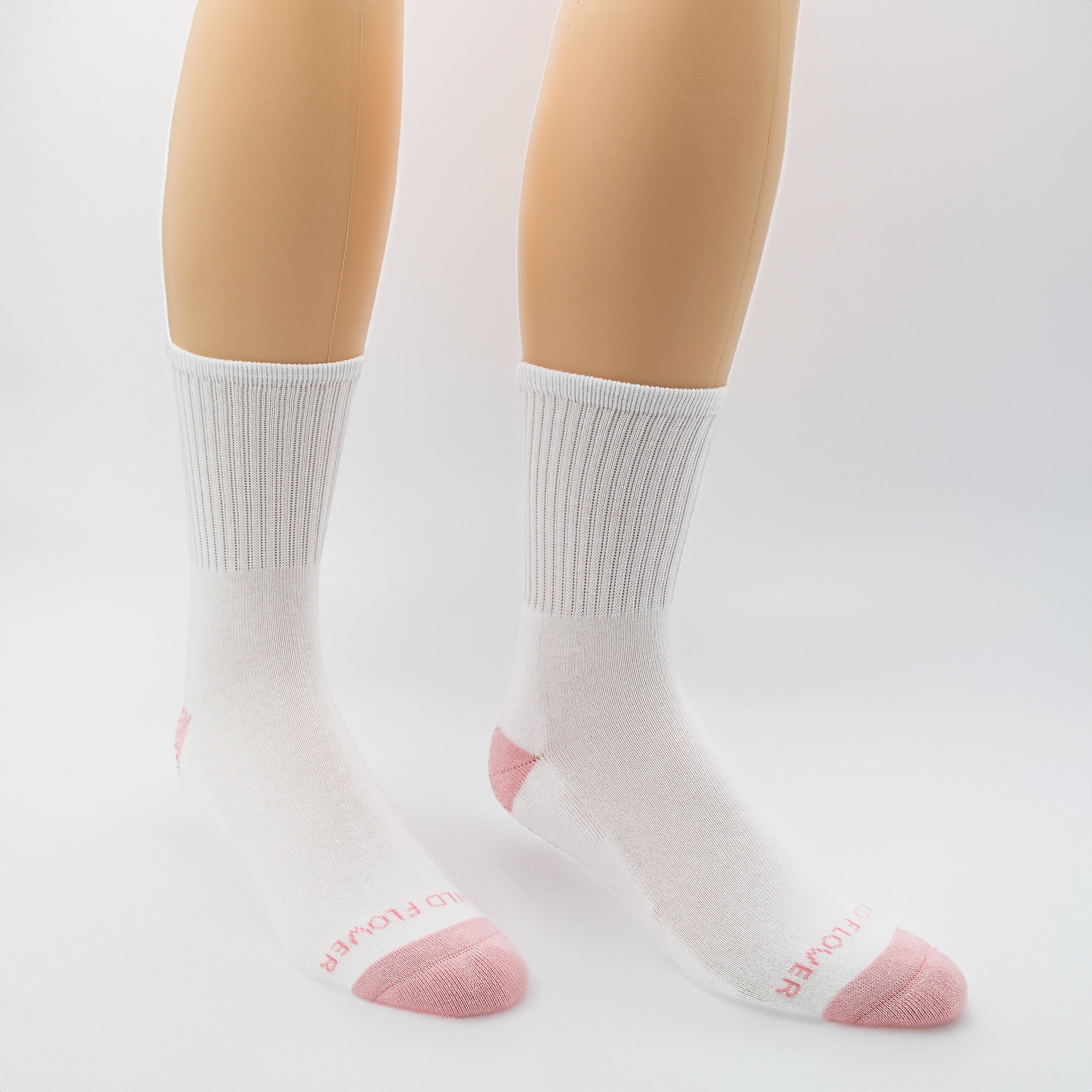 Humktnn | Women’s Extended Size Crew Socks – 3 Pair Medium Weight Cotton Comfort
