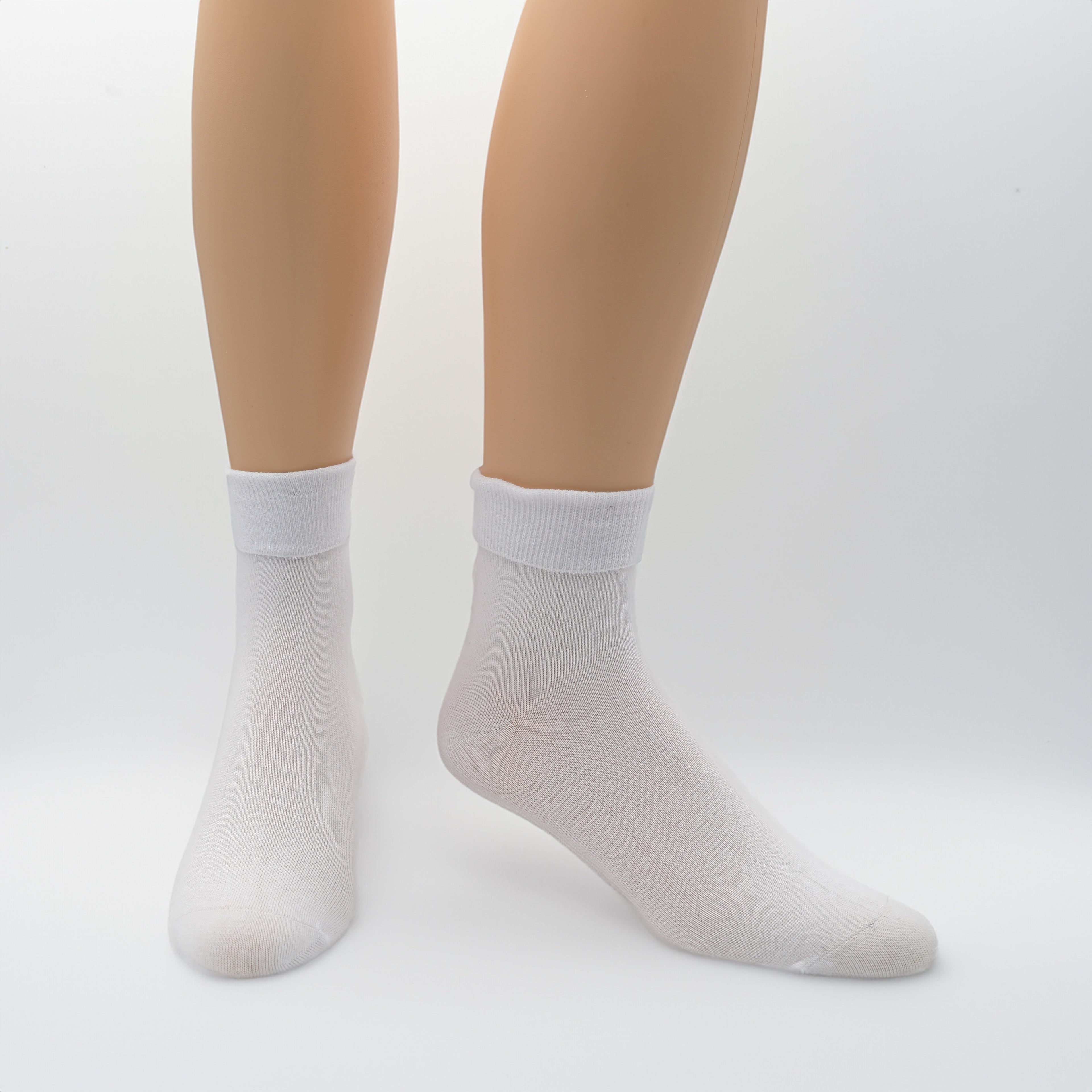 Humktnn | Women’s Queen Size Lightweight Anklet Socks with Smooth Toe – 5 Pair Pack