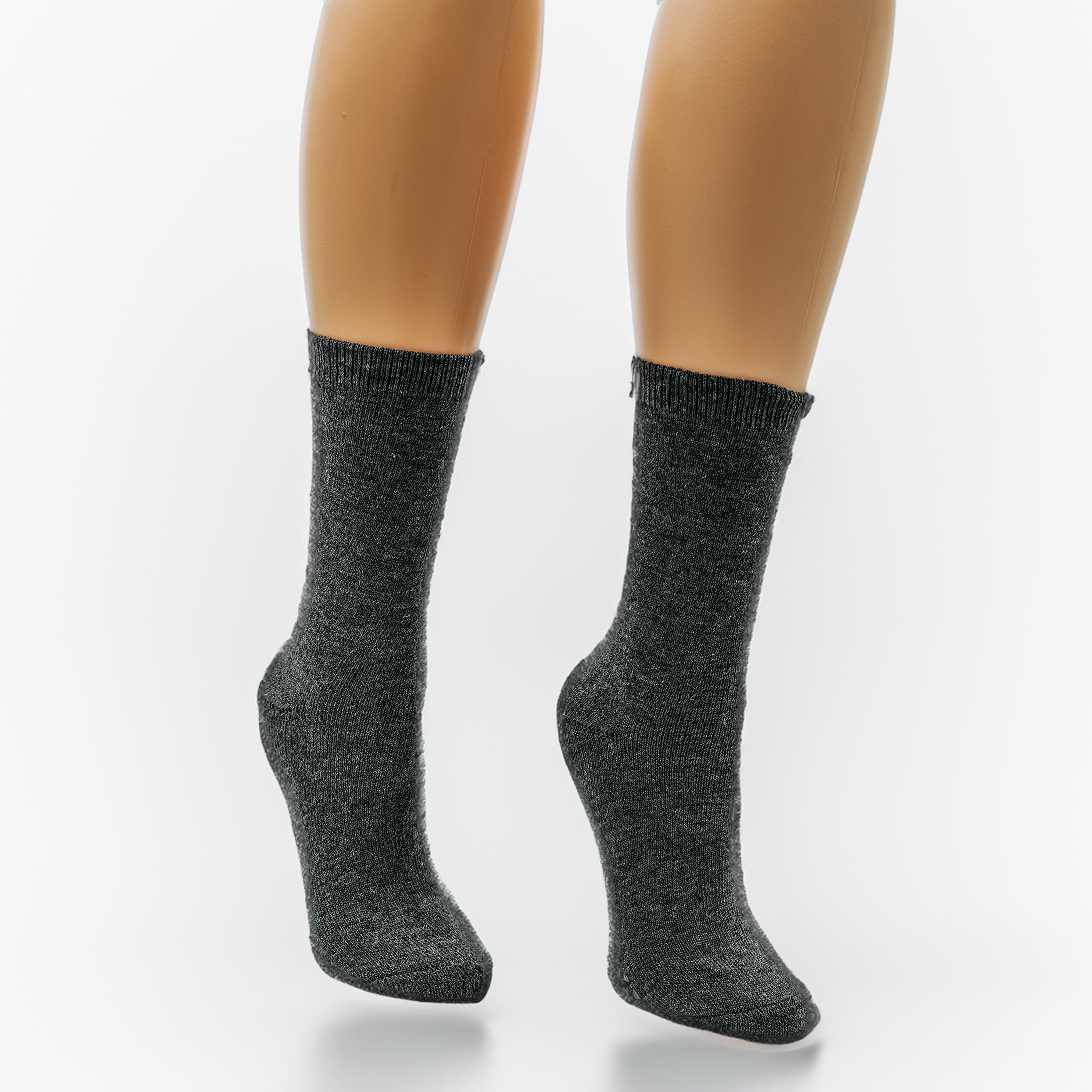 Humktnn | Women’s Anti-Slip Crew Socks – 3 Pair Cozy Grip Socks for Indoor Wear