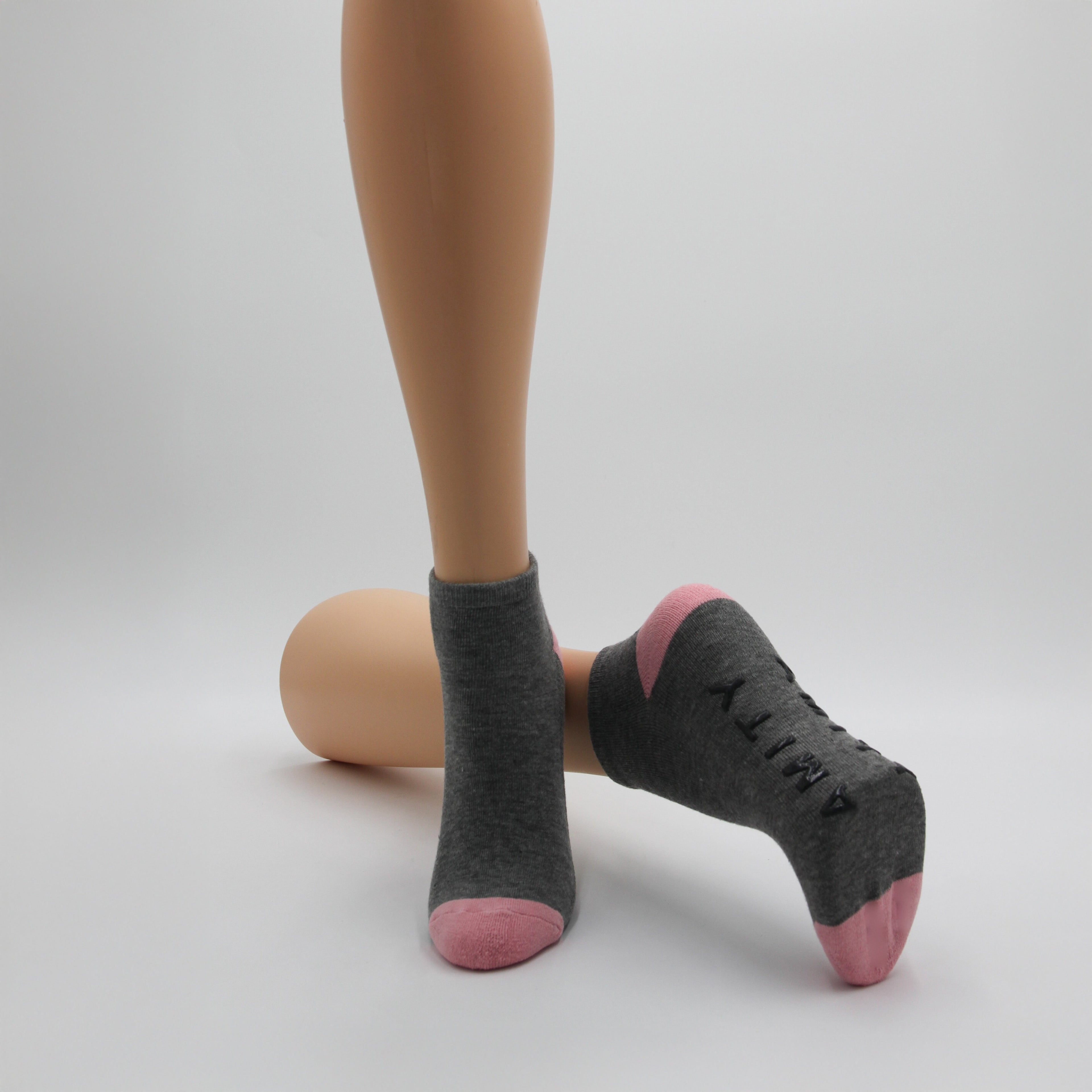 Humktnn | Women’s Low Cut Anti-Slip Socks – 3 Pair Soft Cotton Comfort for Daily Wear