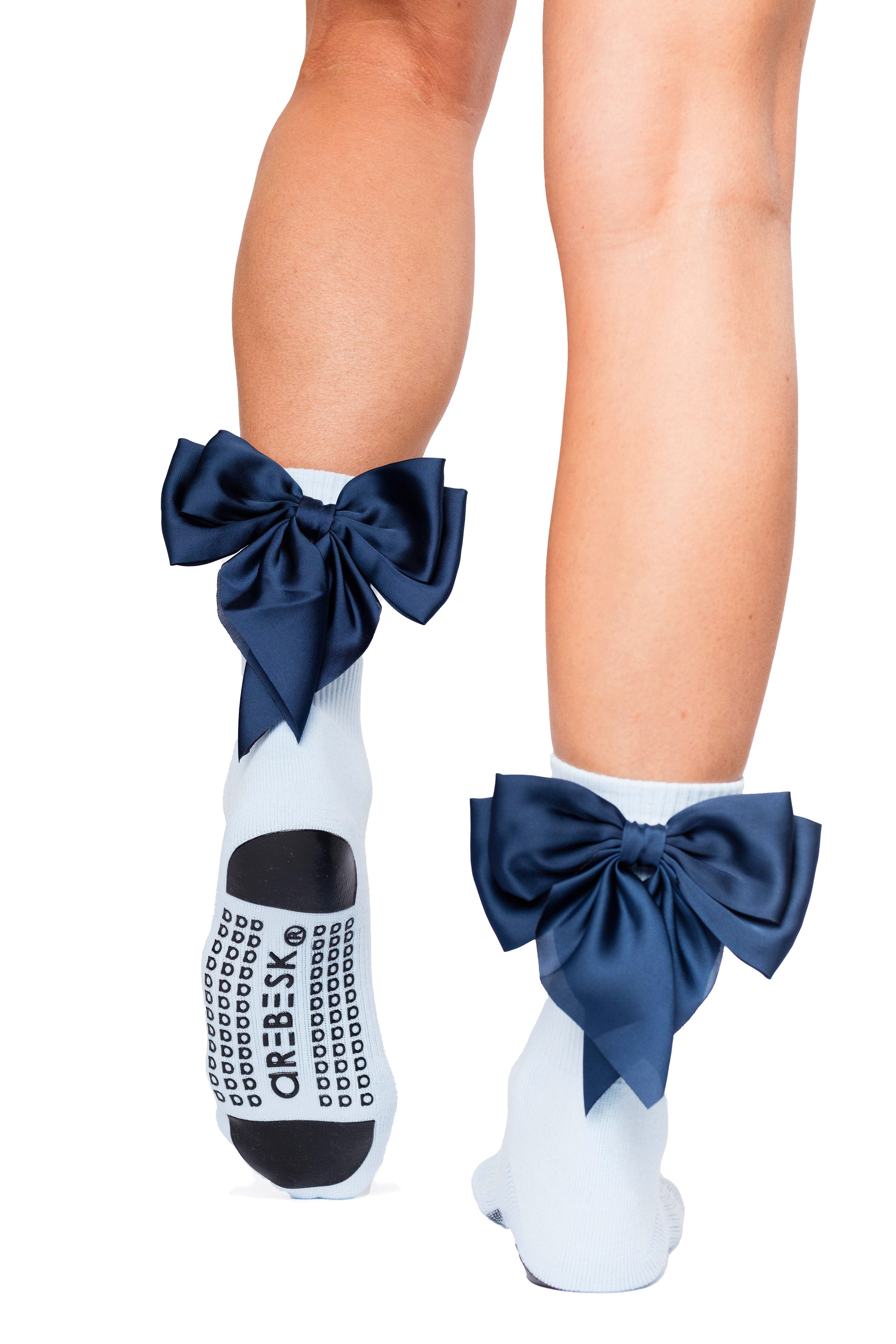 Humktnn | Women’s Crew Grip Socks with Bow Accent for Studio Training
