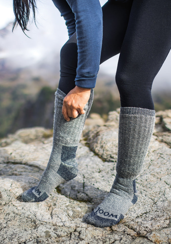 Humktnn| Women’s Heavyweight Over-The-Calf Merino Wool Socks for Extreme Cold