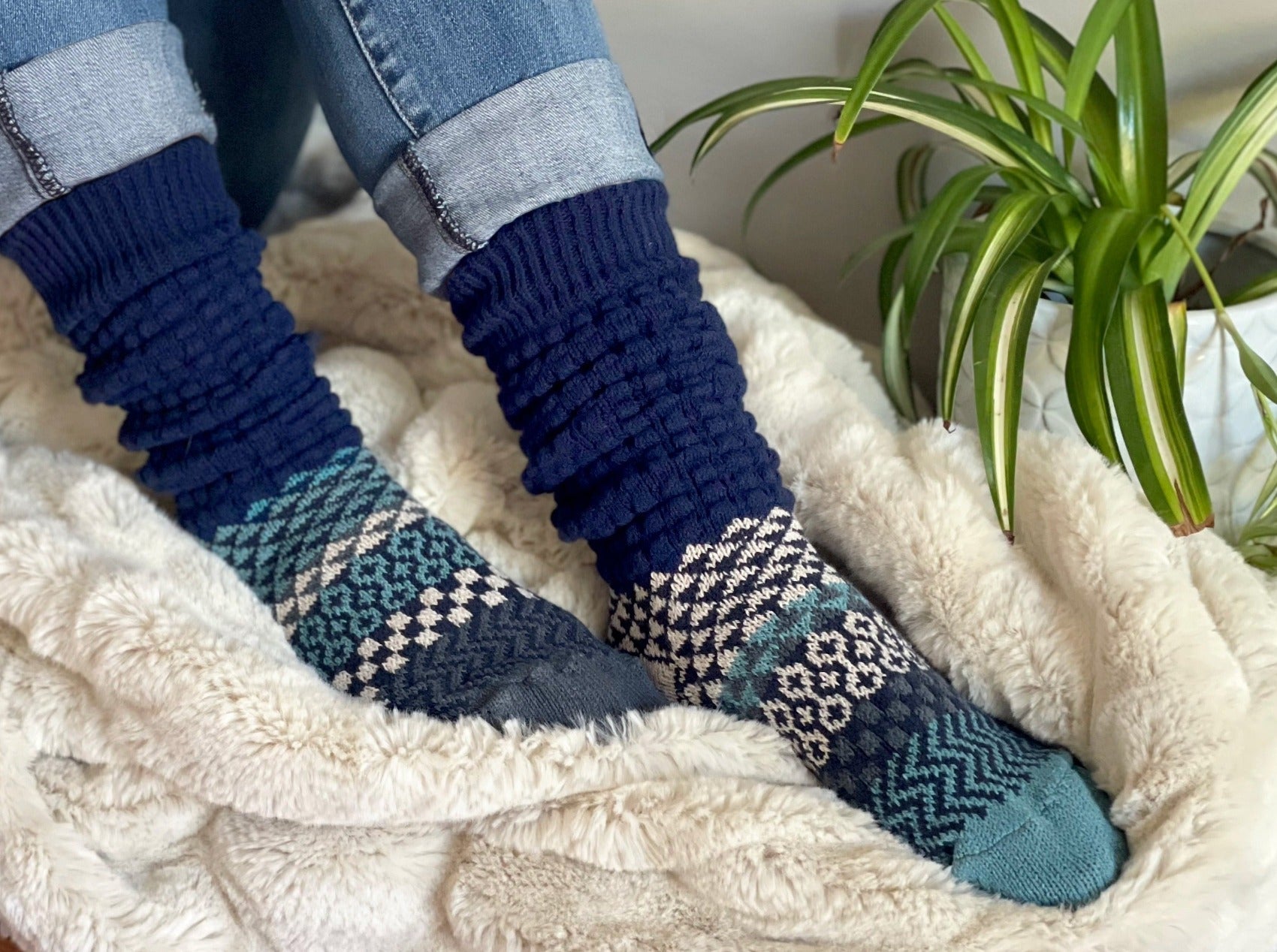 Humktnn | Cerulean Slouch Socks - Cozy, Versatile, and Retro-Inspired