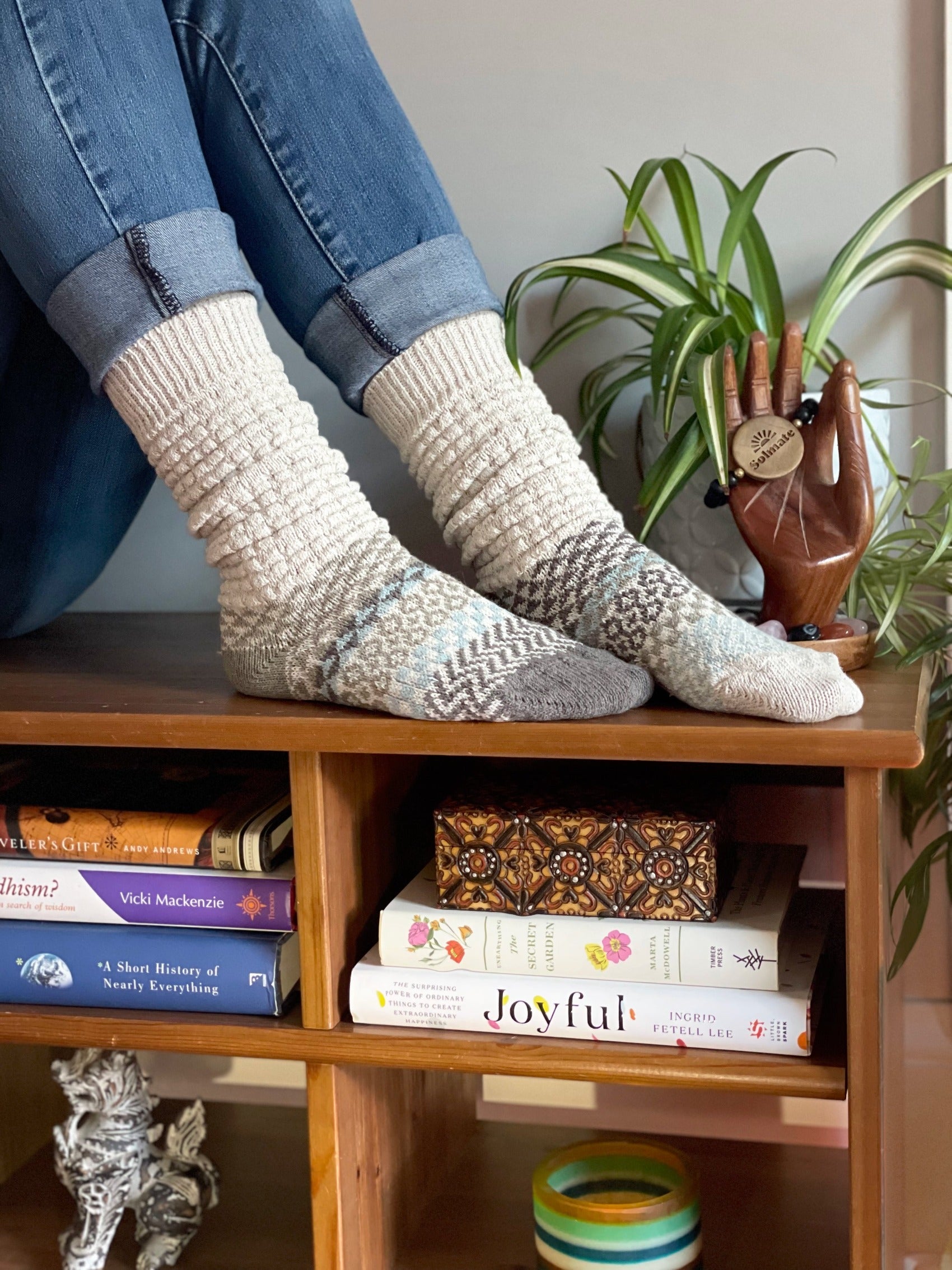 Humktnn| Slouch Socks - Seashell - Cozy, Versatile, and Stylish