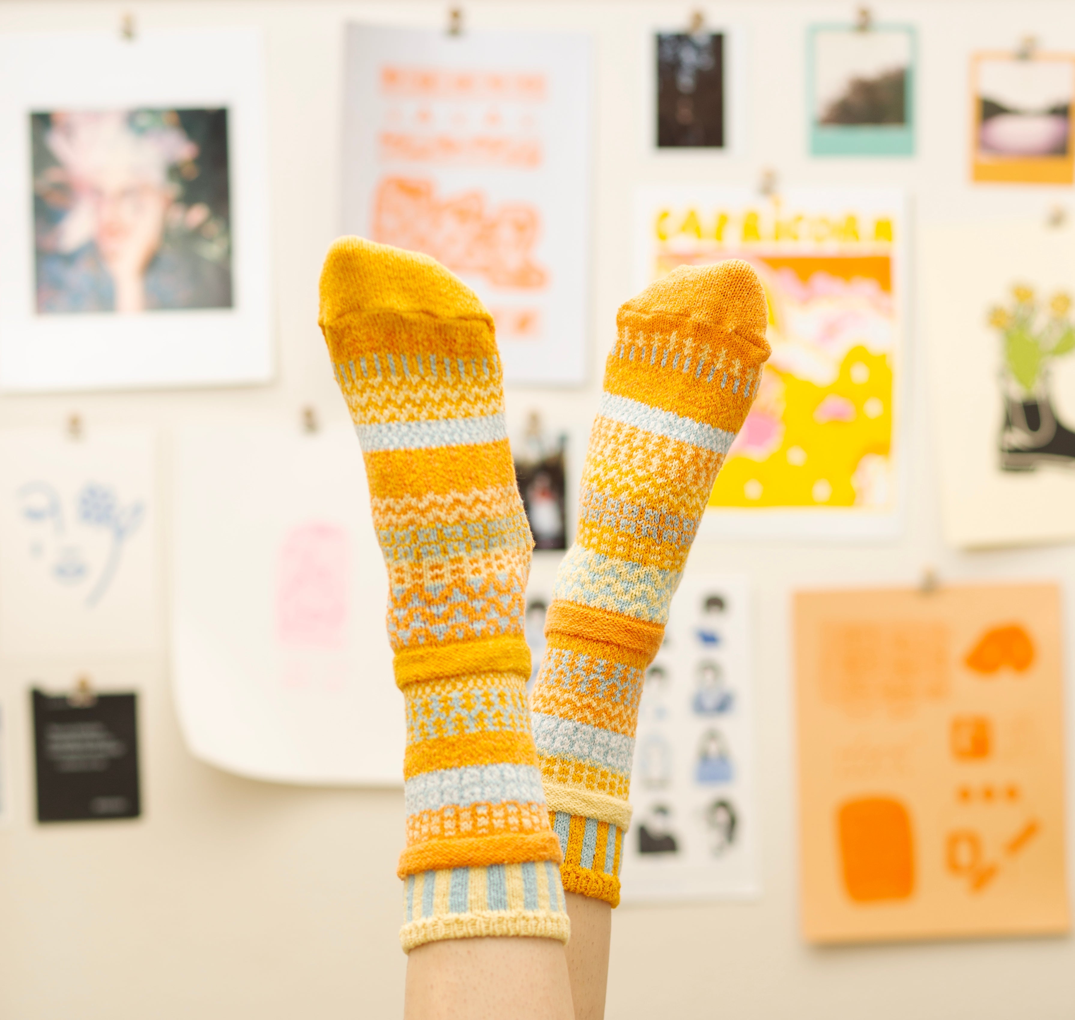 Humktnn| Clementine Crew Socks - Brighten Your Day with Warmth and Cheer