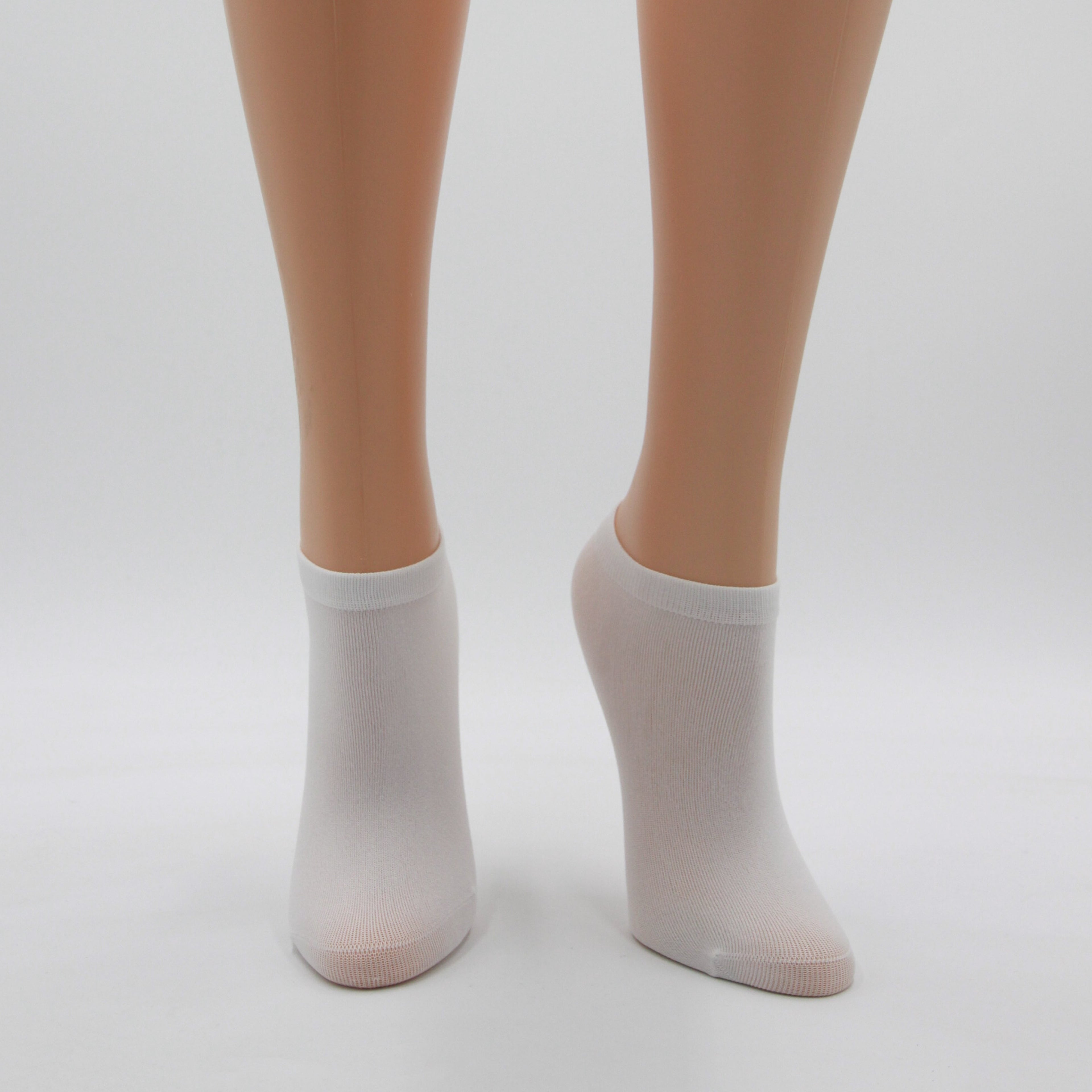 Humktnn | Women’s Queen Size Lightweight Nylon Liner Socks with Seamless Low Cut – 3 Pair Pack