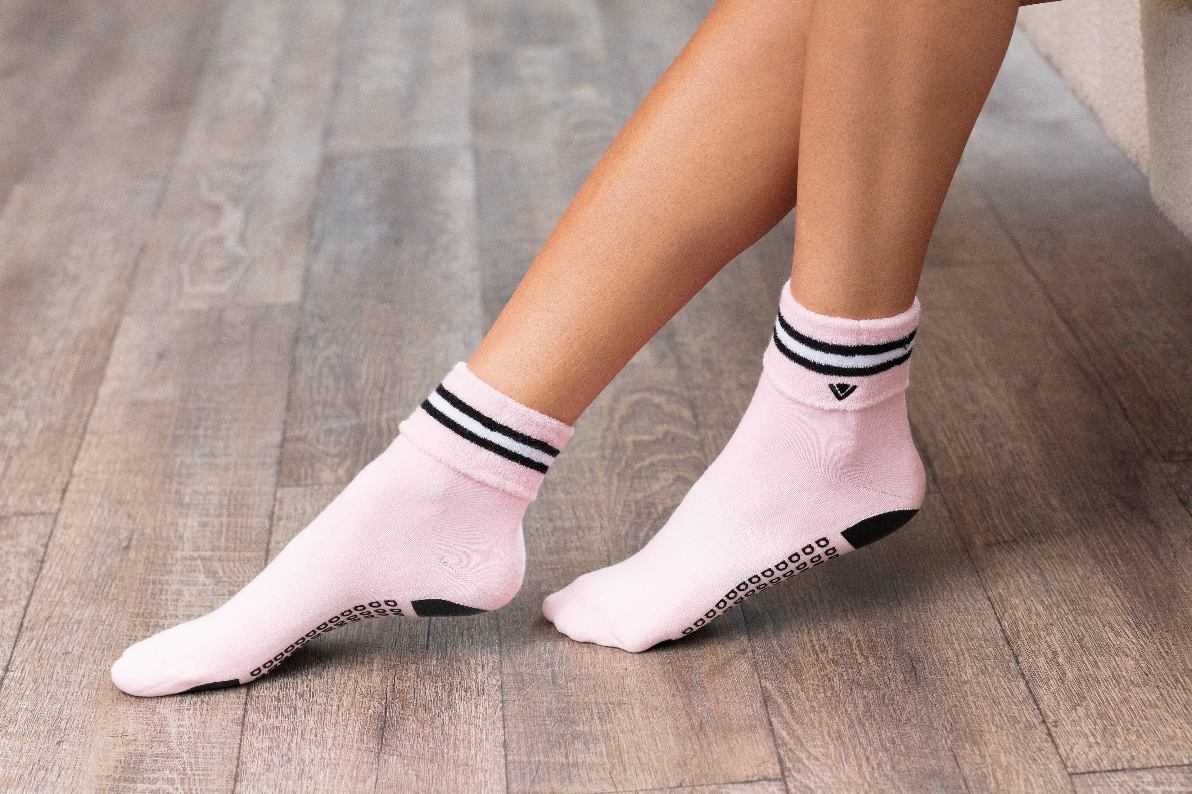 Humktnn | Vintage Foldover Ankle Grip Socks with Terry Cuff