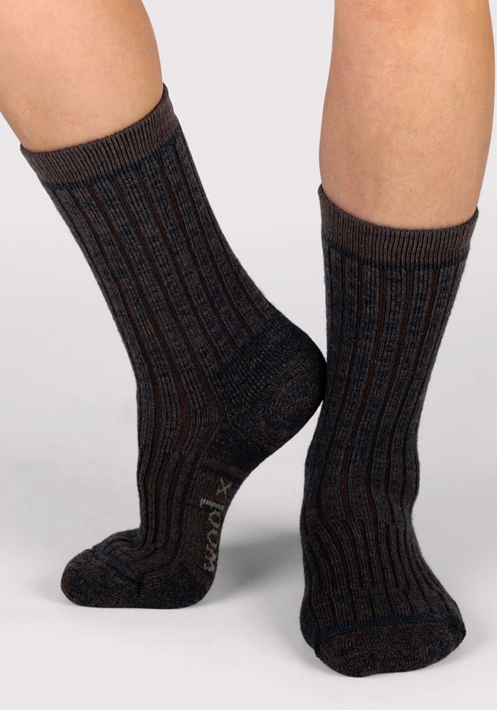 Humktnn | Women’s Midweight Merino Wool Crew Socks with Silk Blend, Warm & Cozy