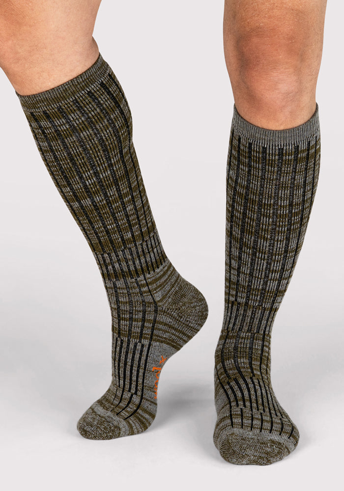 Humktnn | Men’s Extra Warm Merino Wool Mid-Calf Socks with Full Cushion, Dark Marled Green