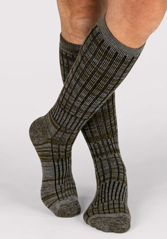 Humktnn | Men’s Extra Warm Merino Wool Mid-Calf Socks with Full Cushion, Dark Marled Green