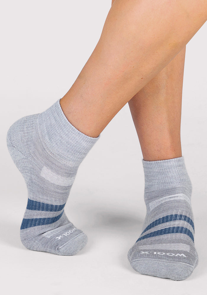 Humktnn | Women’s Lightweight Merino Wool Ankle Socks, Breathable Low-Cut Socks in Grey