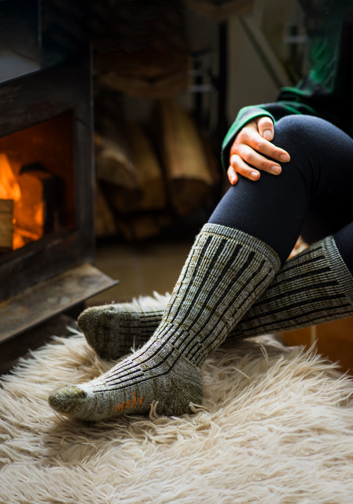 Humktnn| Women’s Mid-Calf Merino Wool Socks for Cold Weather Warmth