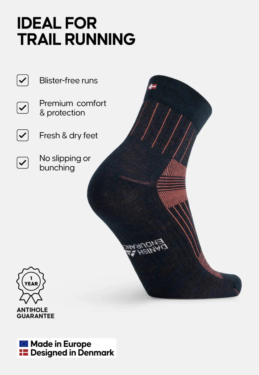Humktnn | Temperature-Regulating Wool Socks for Running Performance