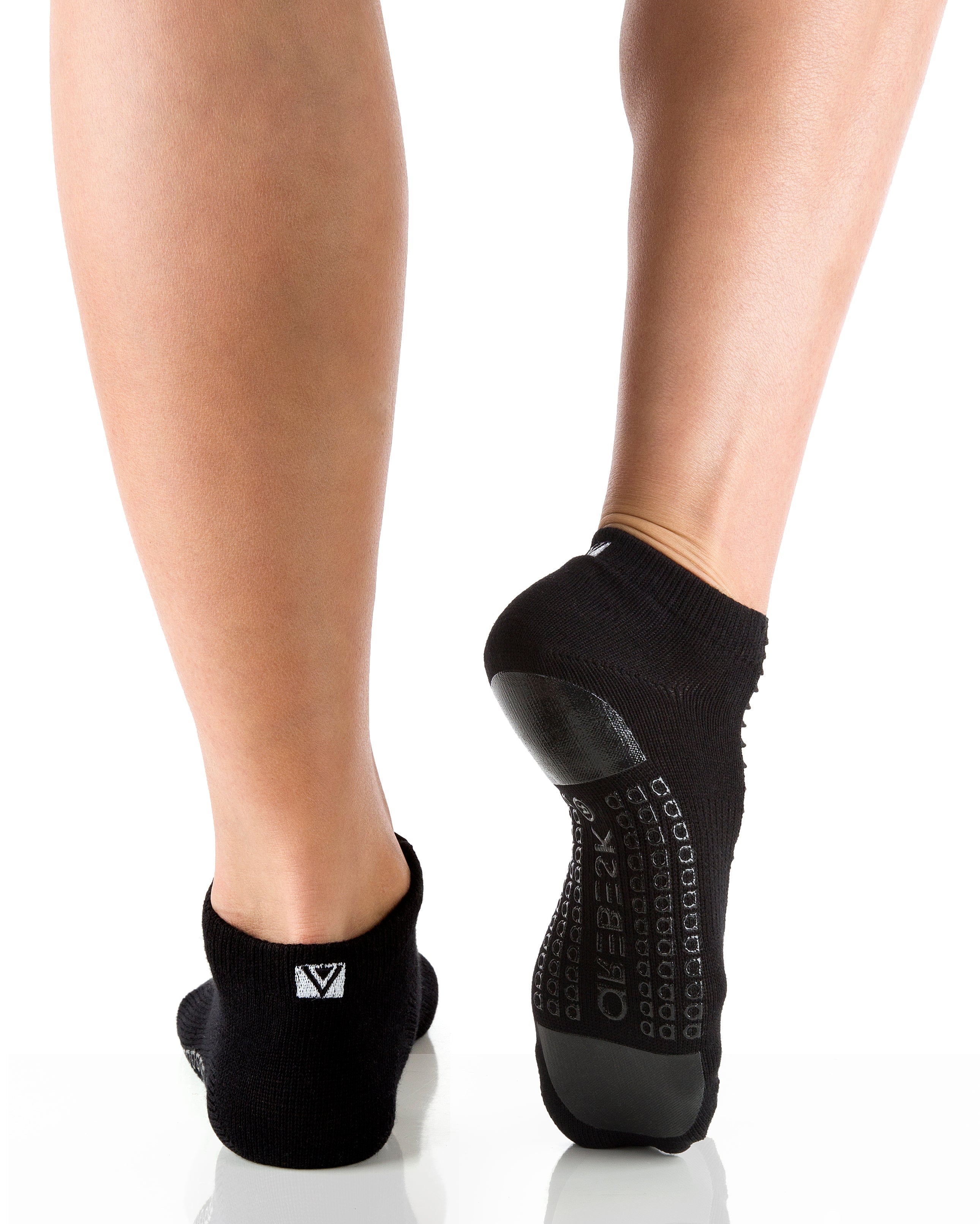 Humktnn | Women’s Closed Toe Grip Socks with Pleated Interior Panel Design