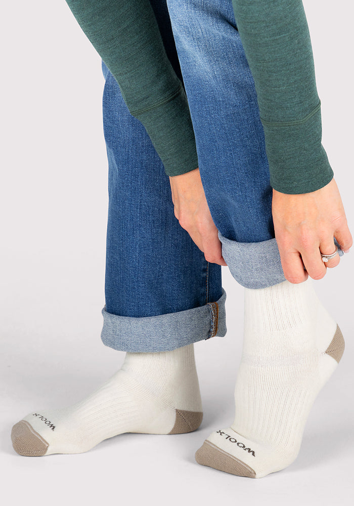 Humktnn | Women’s Cozy Mini Crew Socks - Black