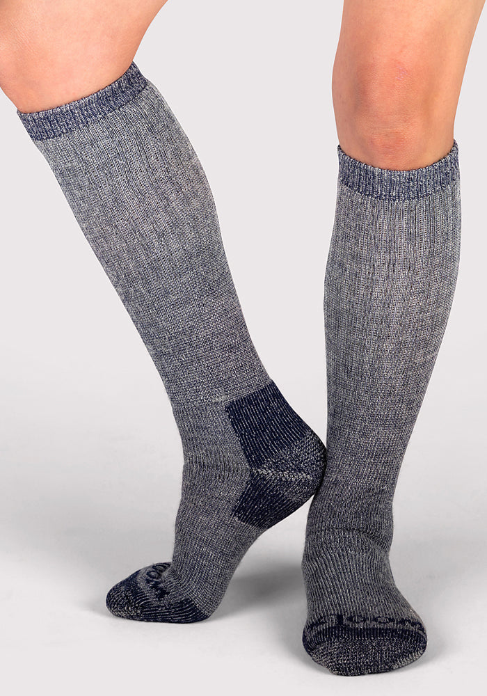Humktnn| Women’s Heavyweight Over-The-Calf Merino Wool Socks for Extreme Cold