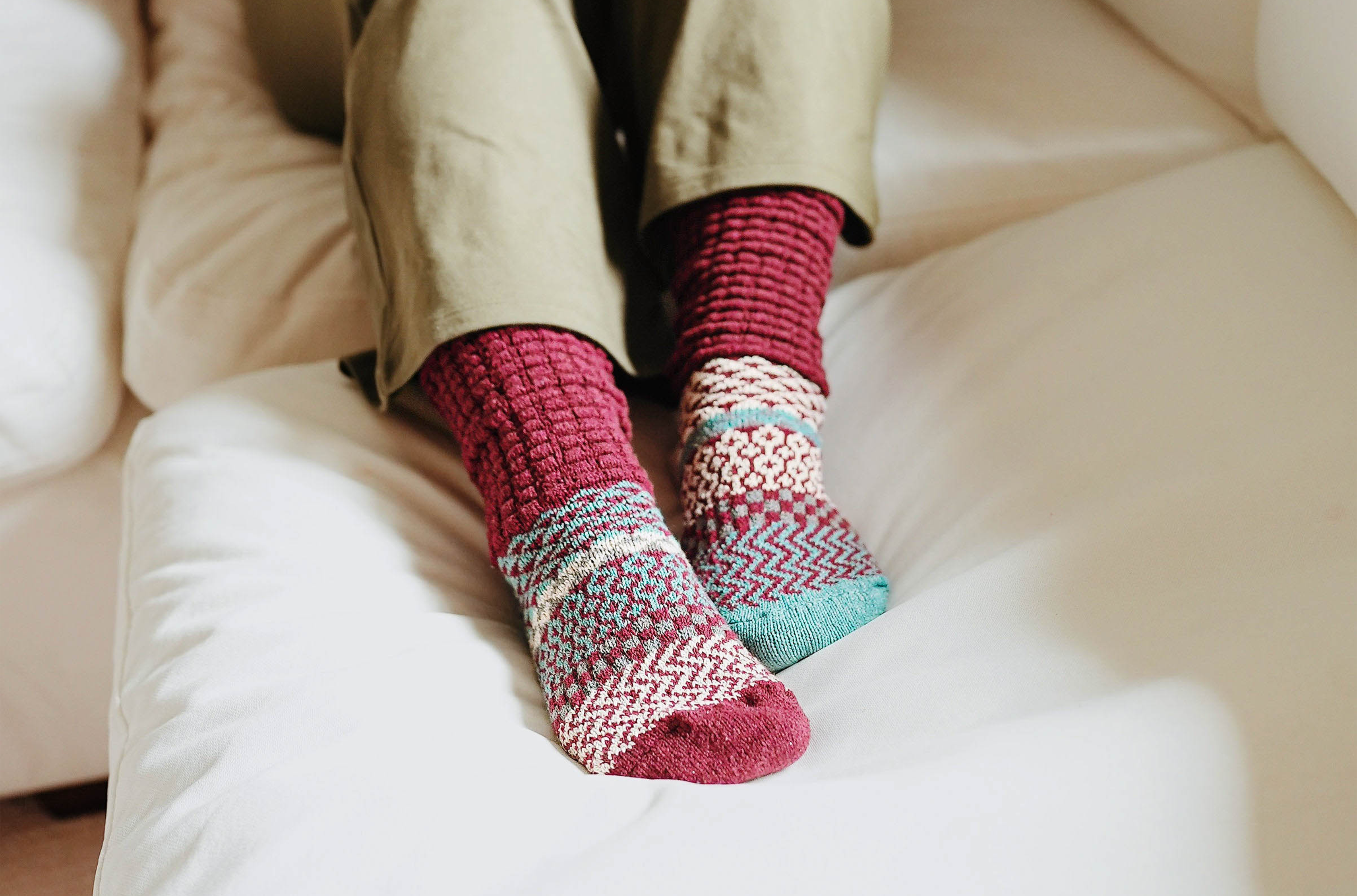 Humktnn | Lightweight Merino Wool Crew Socks for All-Day Comfort