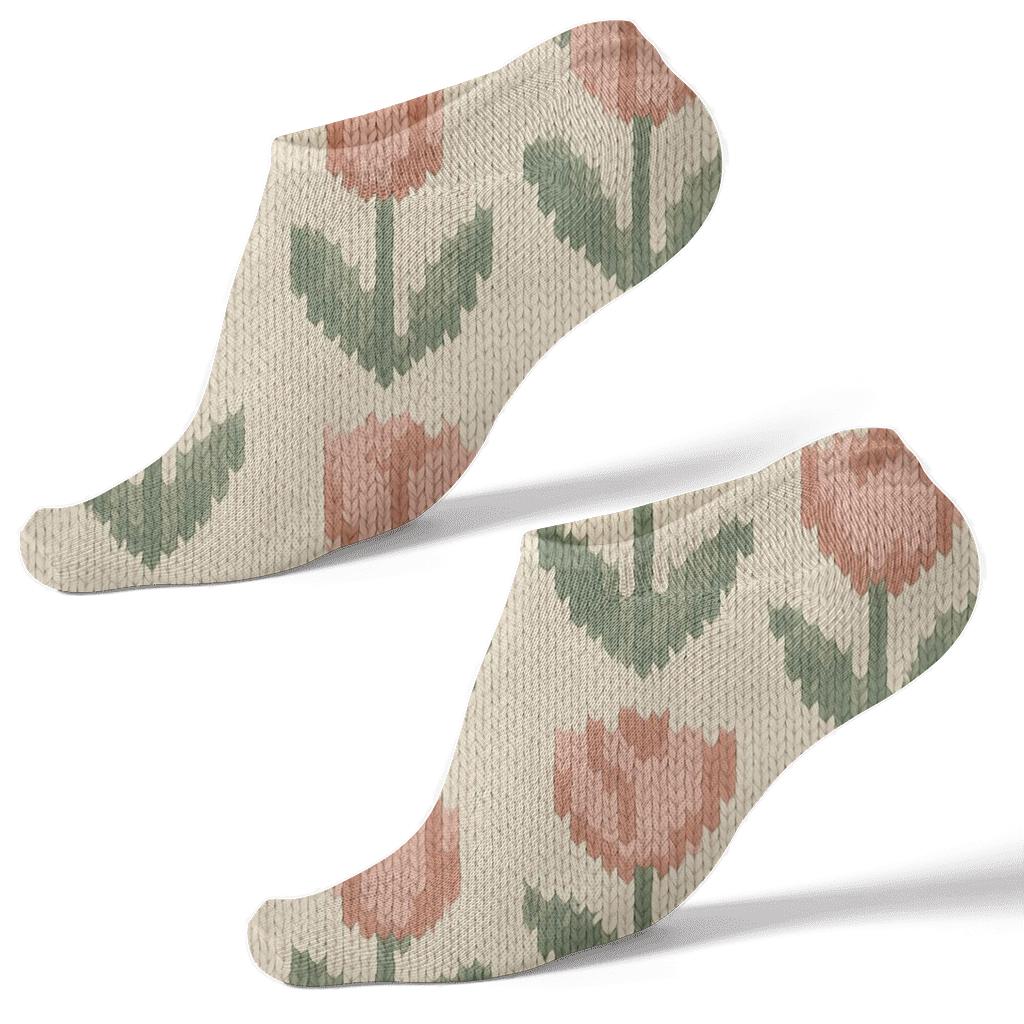 Humktnn | Ivory Tulip Knit Illusion Ankle Socks – Beige Floral Grid Socks