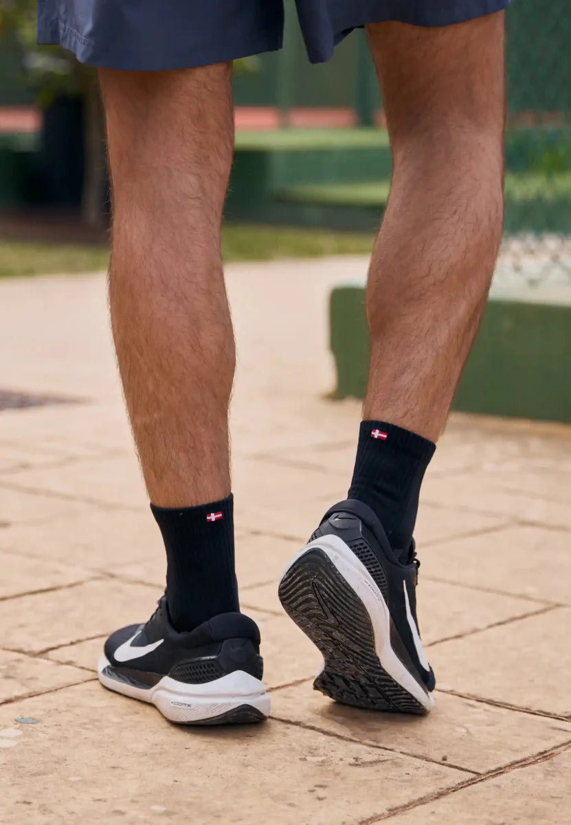 Humktnn | Quarter Pro Sports Socks – Performance Fit for Intense Training