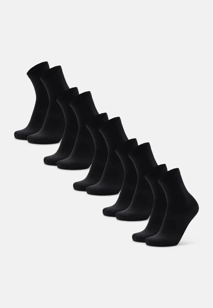 Humktnn | Quarter Pro Sports Socks – Performance Fit for Intense Training