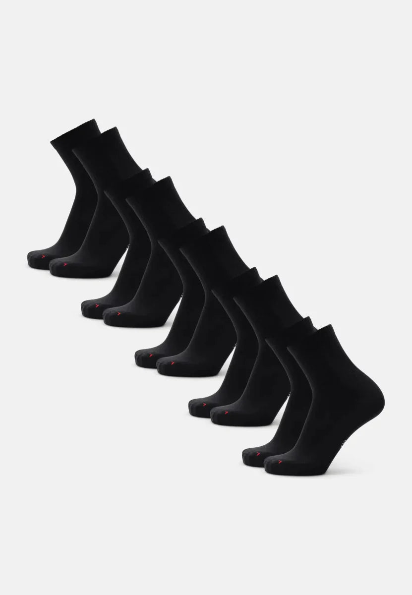 Humktnn | Quarter Pro Sports Socks – Performance Fit for Intense Training